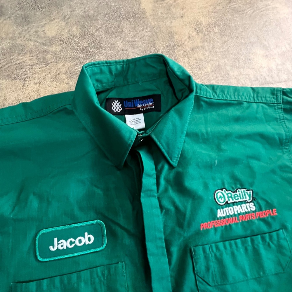 UniFirst Work Shirt Mens Large Green O'Reilly Auto Parts Jacob Patch Mechanic